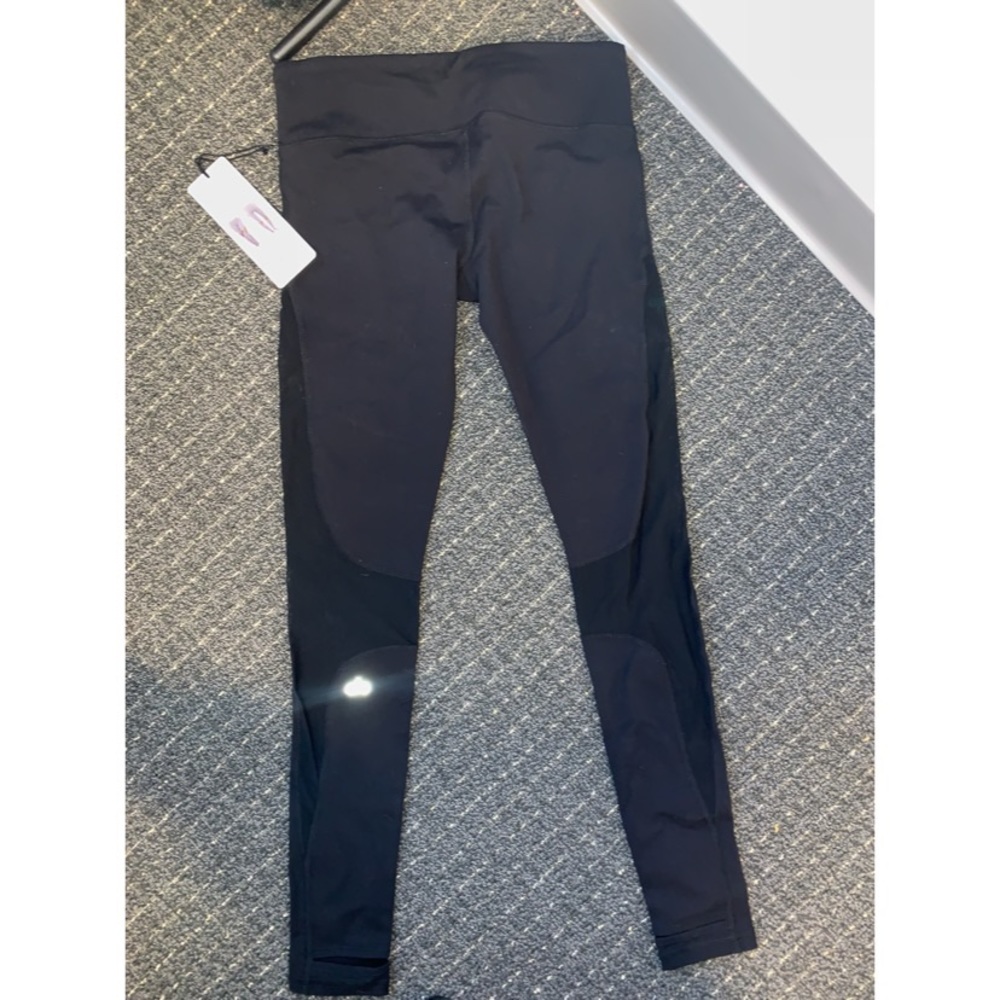 Alo Yoga Coast Legging Size M black